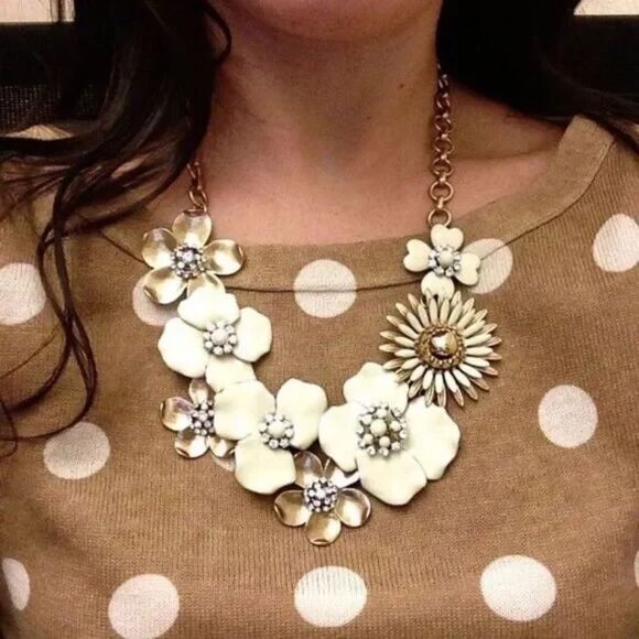 stella & dot ~ bloom statement necklace ~ handpainted ~ retired floralโvintage - Picture 7 of 8